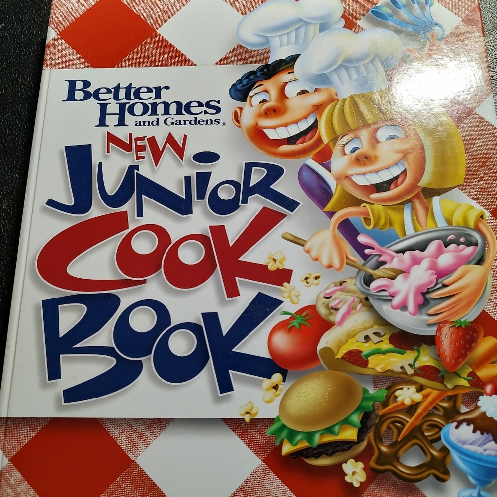 Better Home and Gardens New Junior Cookbook